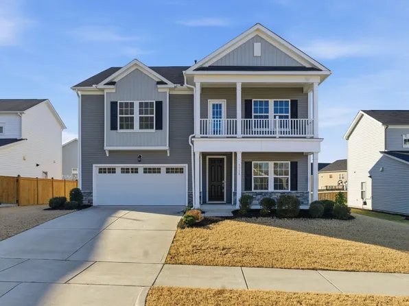 3318 Longleaf Estates Dr, Raleigh, NC 27616