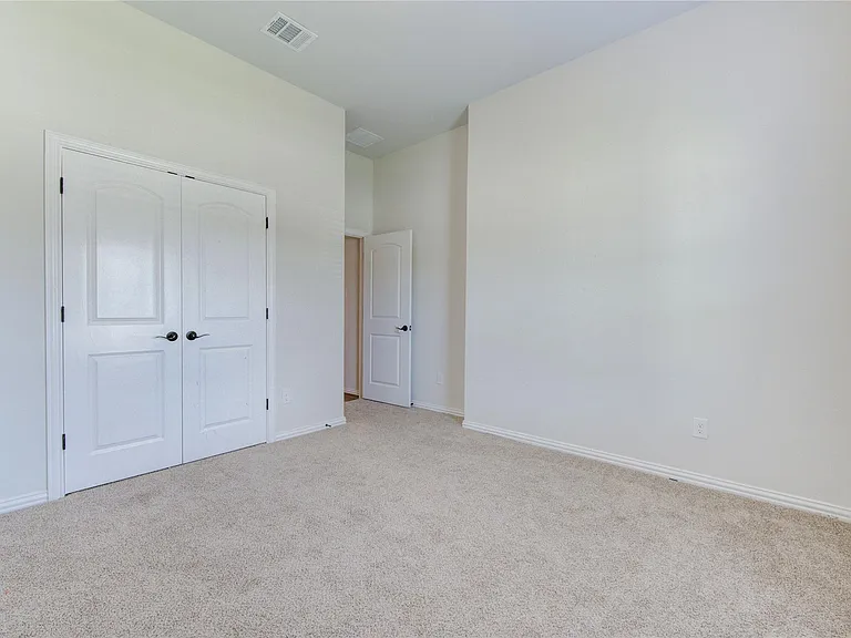 101 Sunray Creek Dr — Photo 15