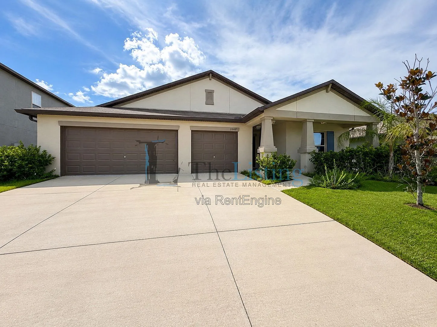 4 bed, 3.0 bath, 2576 sqft, $2,600 — Photo 1