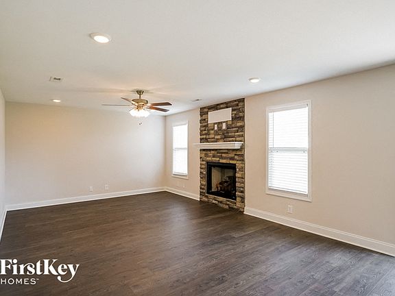 2nd image of 1026 Creek Valley Way