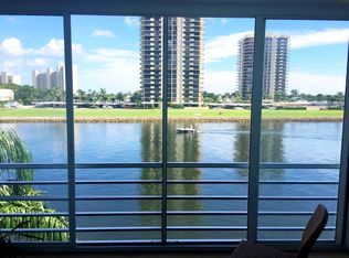 28 Yacht Club Dr APT 302, North Palm Beach, FL 33408