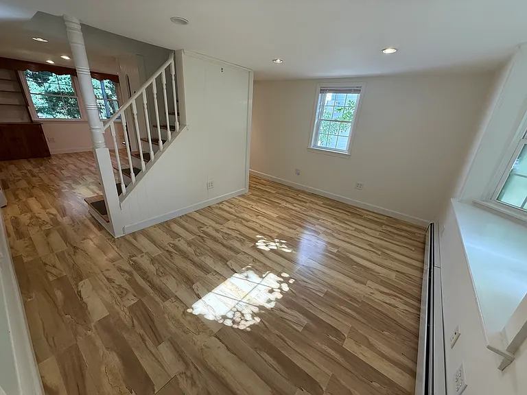 2 Nash Rd — Photo 10