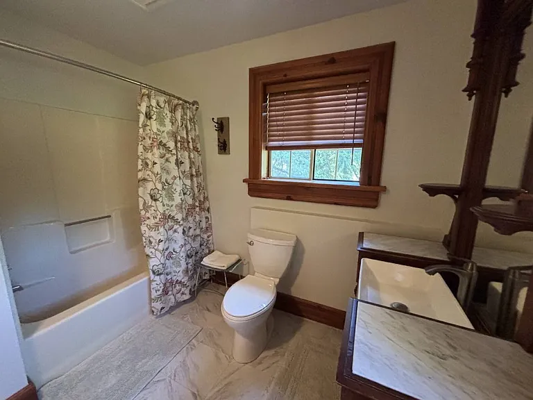 5030 Newtown Rd — Photo 8