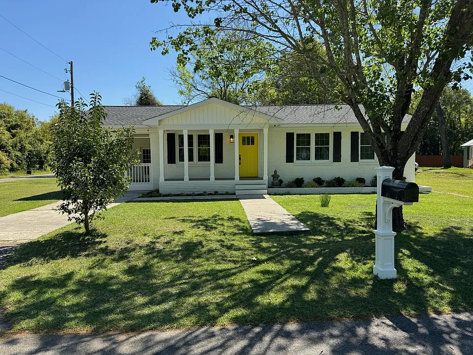 202 Kershaw St SE