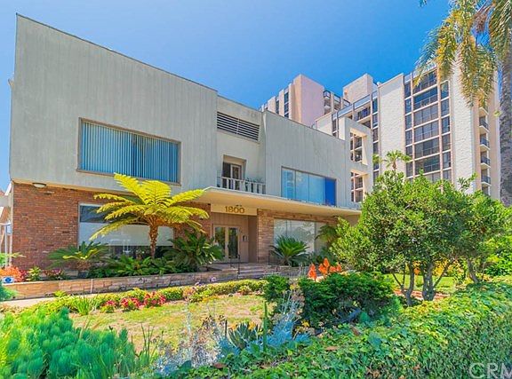 3rd image of 1800 E Ocean Blvd Unit 9