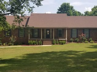 1905 Hampton Dr, Lebanon, TN 37087