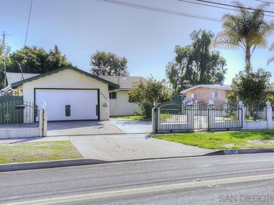 5733 Division St, San Diego, CA, 92114