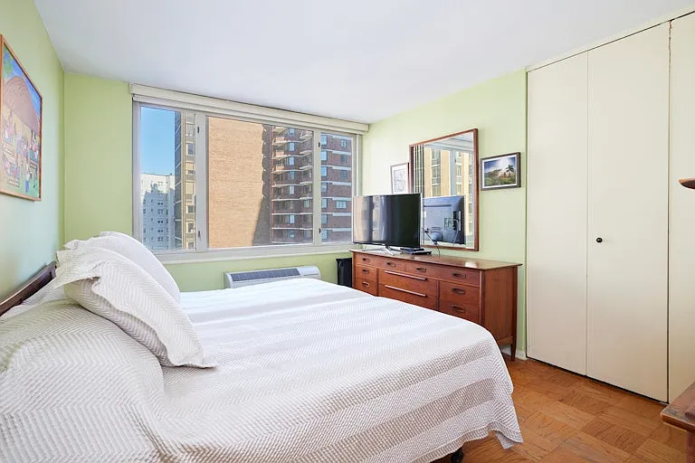 130 W 67th St #17G — Photo 5
