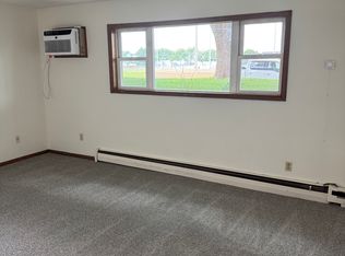 1055 Spencer St S APT 101, Shakopee, MN 55379
