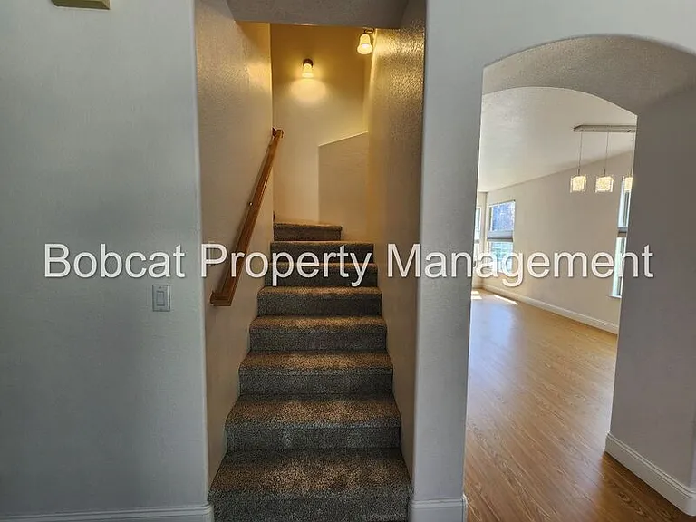 1240 Flintwood Dr — Photo 11