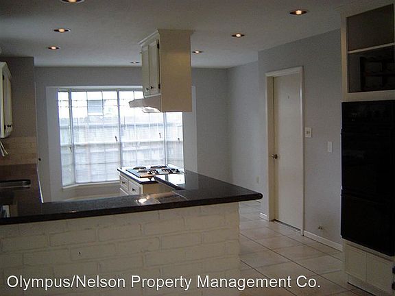 3rd image of 5111 Crystal Bay Dr