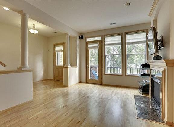 5th image of 3712 Wooddale Ave S Unit 8