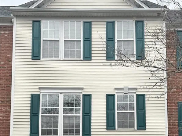 12823 Bullock Greenway Blvd, Charlotte, NC 28277