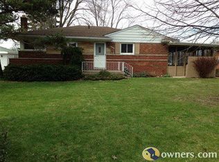 23221 Shepherd Ln, Macomb, MI 48042