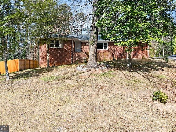 2nd image of 2763 Baker Ridge Dr NW