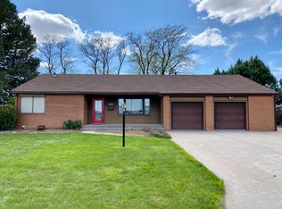 404 Smith Dr, Colby, KS 67701