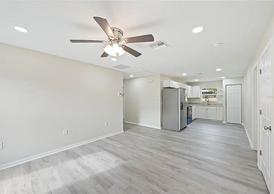 1st image of 1116 E 2nd St #2