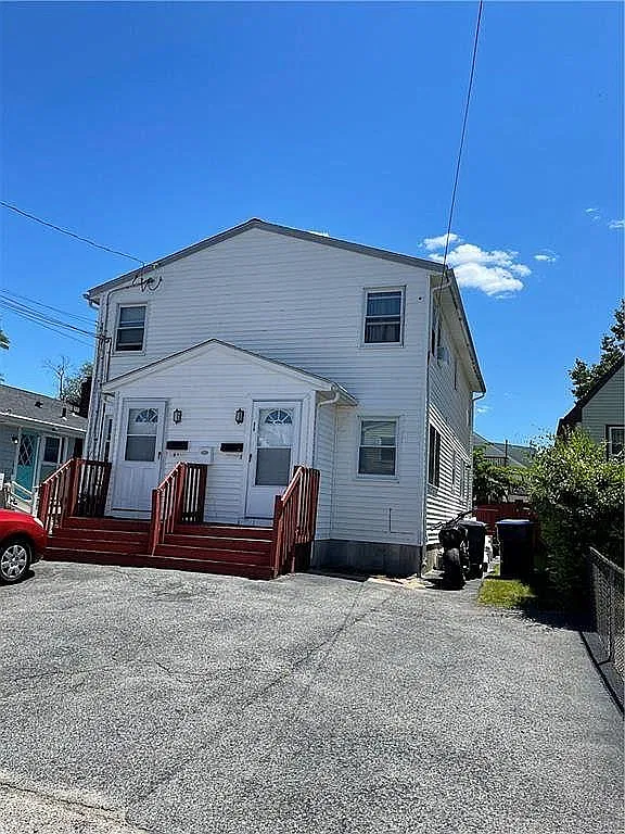 84 Manomet St — Photo 1