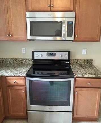 3rd image of 8438 Shannon Green Ct