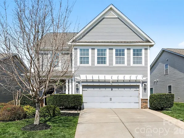 9124 Inverness Bay Rd, Charlotte, NC 28278