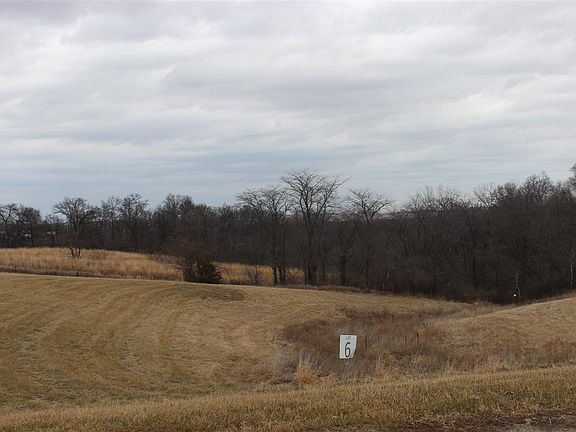 5th image of 2801 W Dr