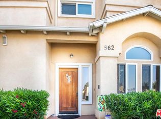 562 W Olive St, Inglewood, CA 90301