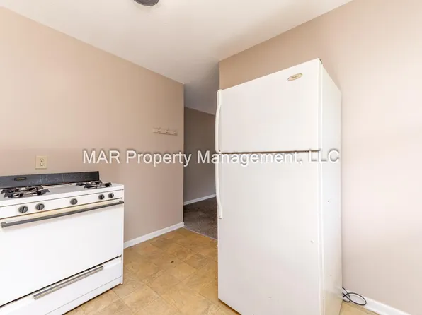 1035 Chester Ave #Up, Akron, OH 44314