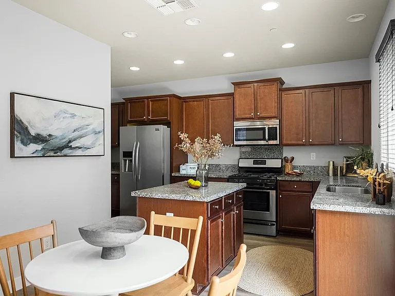 741 Candela Cir — Photo 9