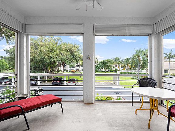 4th image of 300 N Highway A1a APT 202