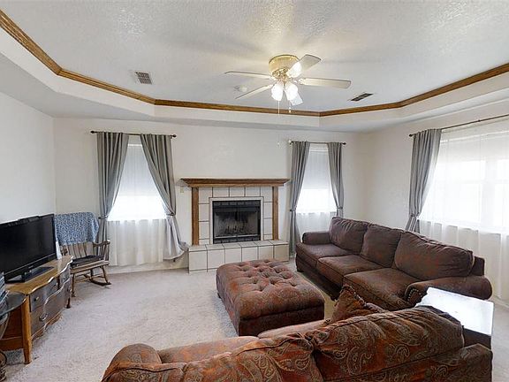 4th image of 1033 Stanton Pl