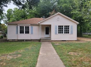 405 Elm Dr, Terrell, TX 75160