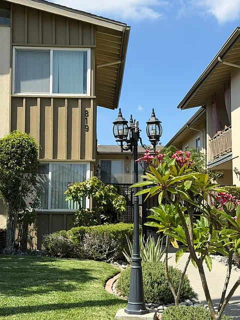 1 bed, $1,765 — Photo 1