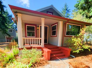 8519 SE Flavel Dr, Portland, OR 97206