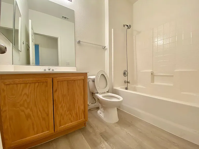 4033 Spring Line St — Photo 13