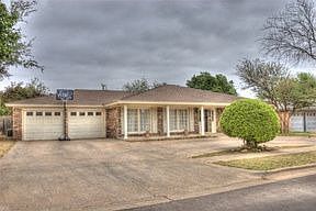 2nd image of 5514 77th St