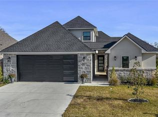 3913 Eskew Dr, College Station, TX 77845