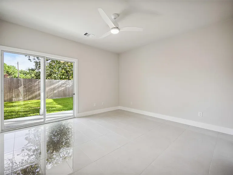 5314 Suez St — Photo 12