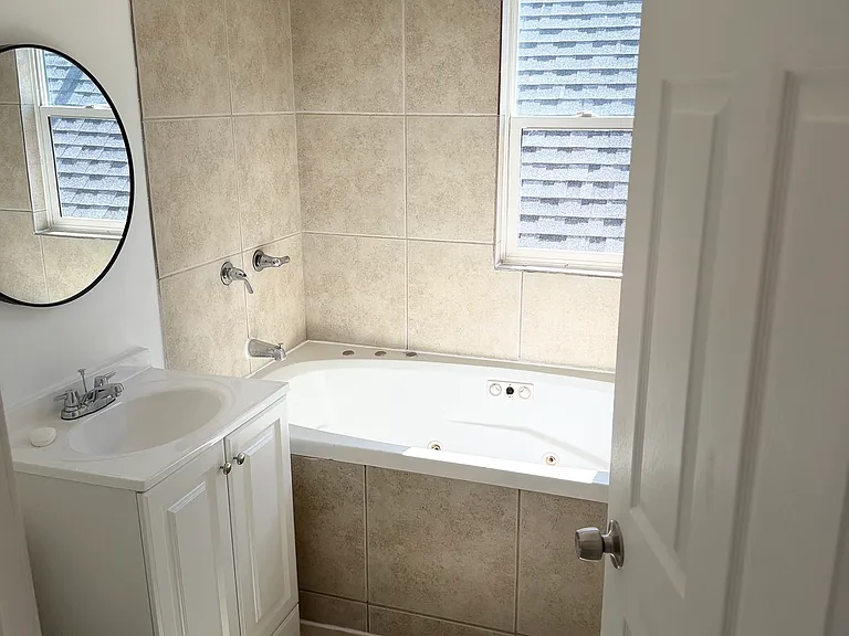 4512 S Fairfield Ave #3 — Photo 8