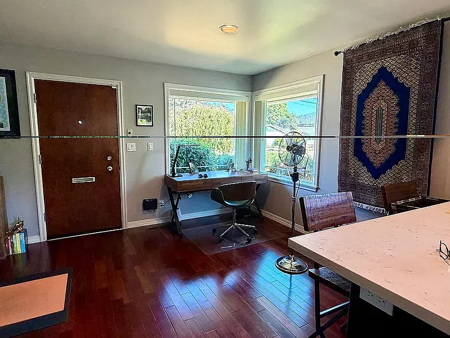 2 bed, 1100 sqft, $2,200 — Photo 4