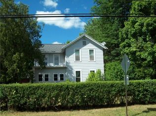 3017 N Creek Rd, Palmyra, NY 14522