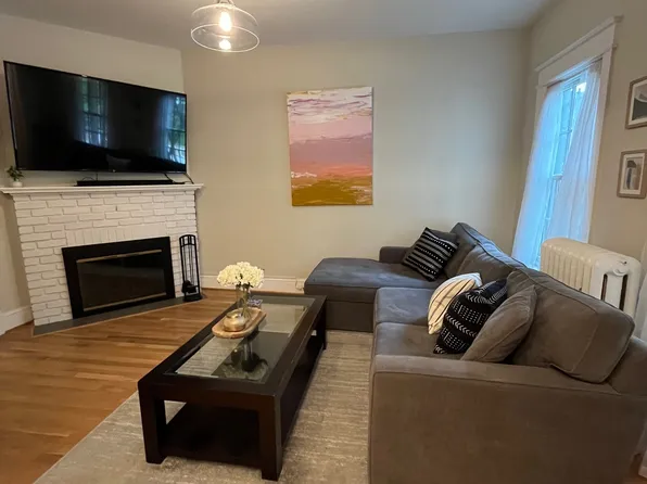 1428 Oak St NW #1, Washington, DC 20010