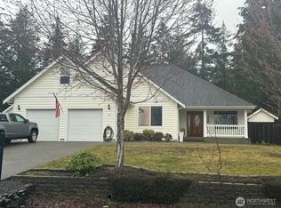 510 E Soderberg Rd, Allyn, WA 98524