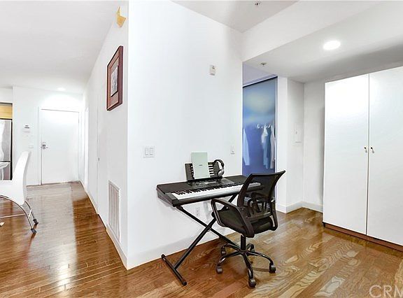 4th image of 1234 Wilshire Blvd APT 228