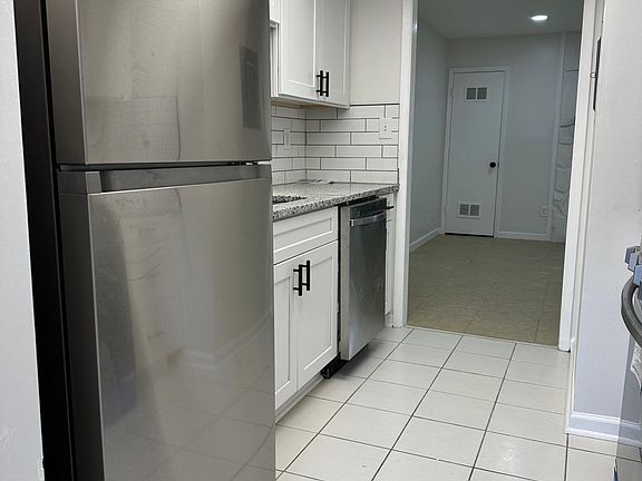 2nd image of 6339 Holcomb Way #D