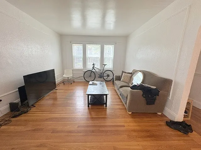 19 Hatherly Rd #1 — Photo 3