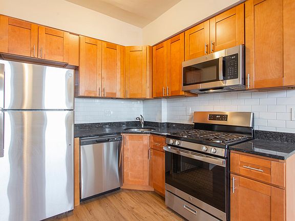 3rd image of 1821 S Broad St #3R