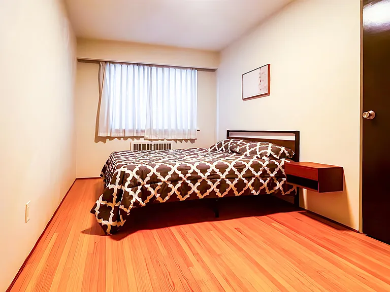 1925 Nelson St #203 — Photo 10