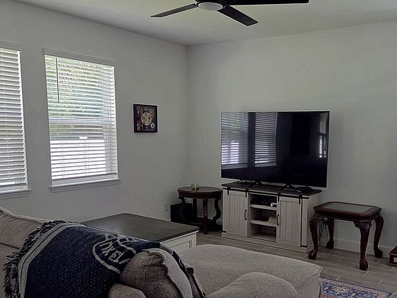 5th image of 8025 Colby Cir
