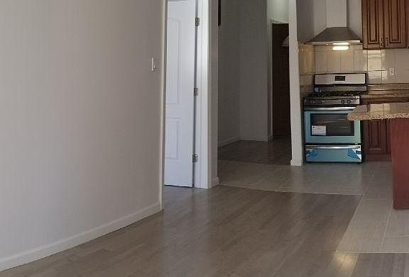 5th image of 207 E 115th St APT 5