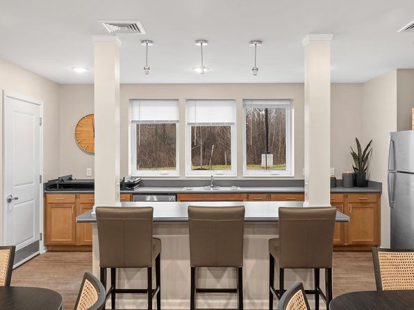 1009 N Boundary Rd #2207